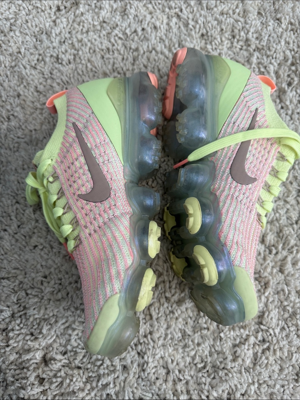 Nike VaporMax Flyknit Sneakers in Lime Green and Coral - Picture 5 of 6